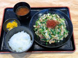 元祖辛麺屋桝元　大分たのうらら店のにら豚